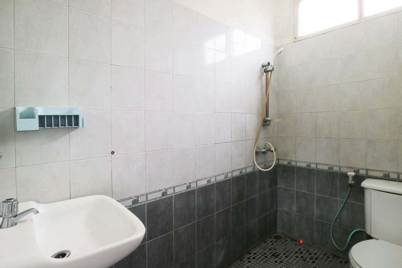 Villa Madani Paragajen Экстерьер фото