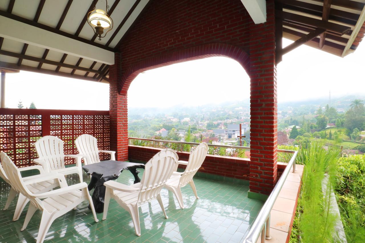 Villa Madani Paragajen Экстерьер фото