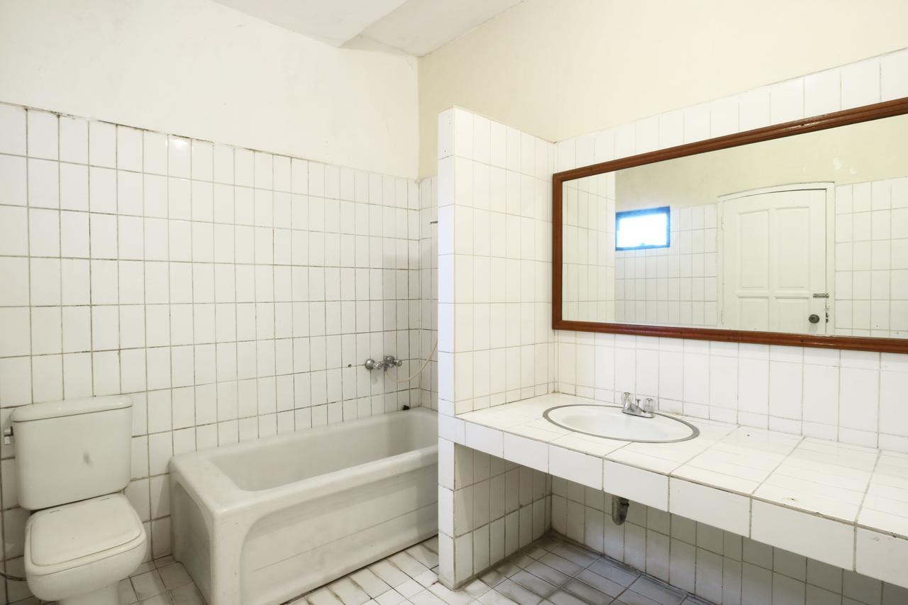 Villa Madani Paragajen Экстерьер фото